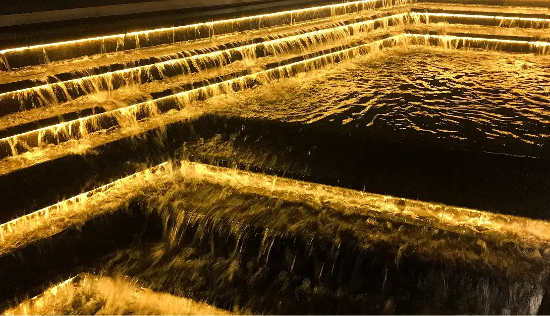 Water features lights 3